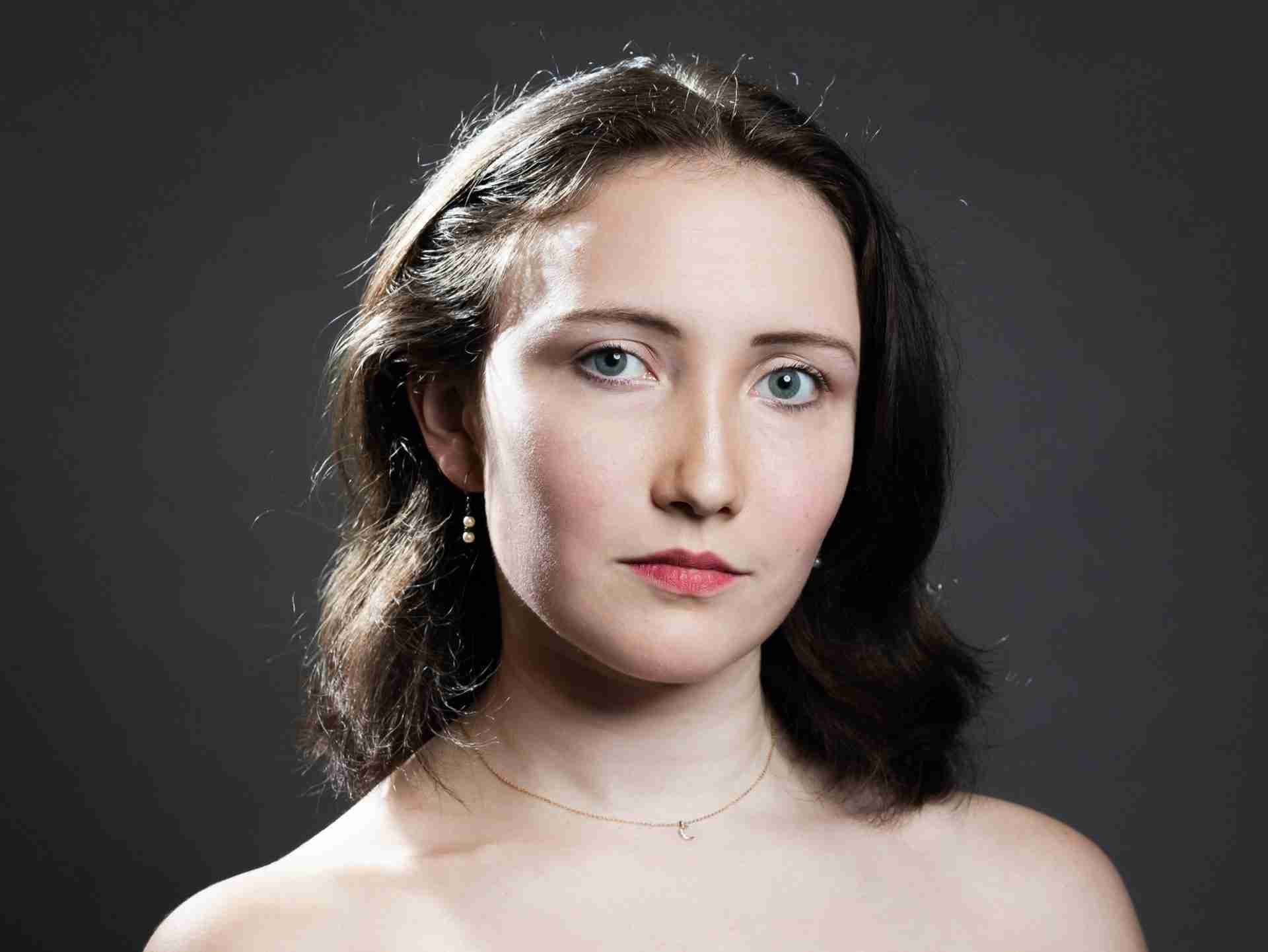 Amanda Farris-diablo-ballet-dancer