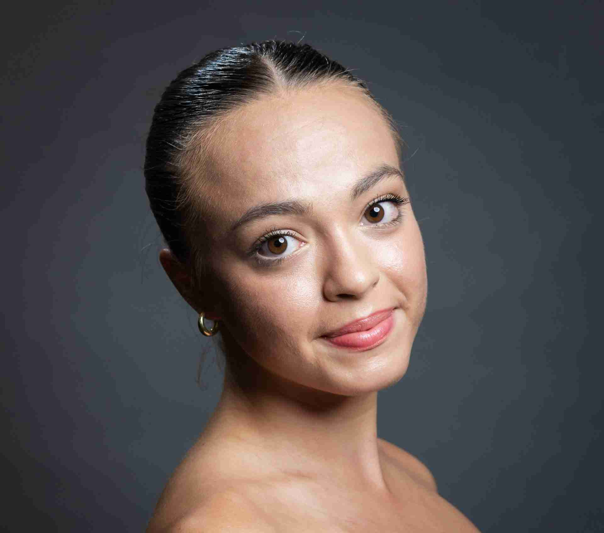 Amanda Farris-diablo-ballet-dancer